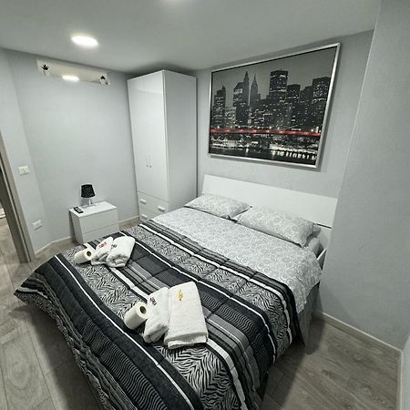 Apartament House Montesanto Neapol Zewnętrze zdjęcie