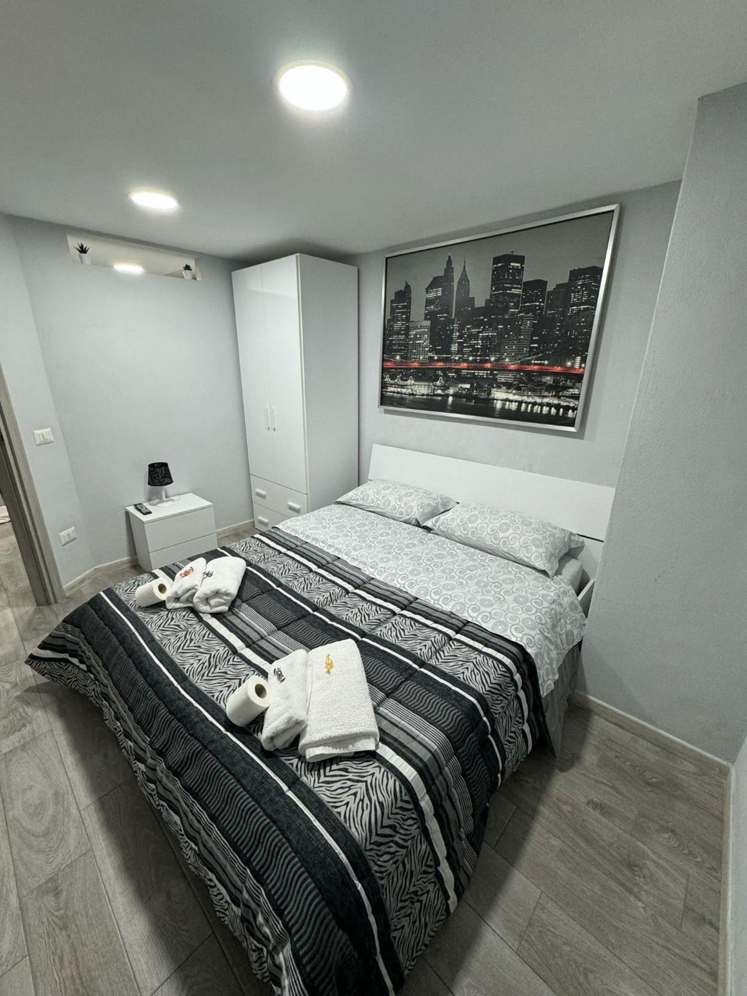Apartament House Montesanto Neapol Zewnętrze zdjęcie