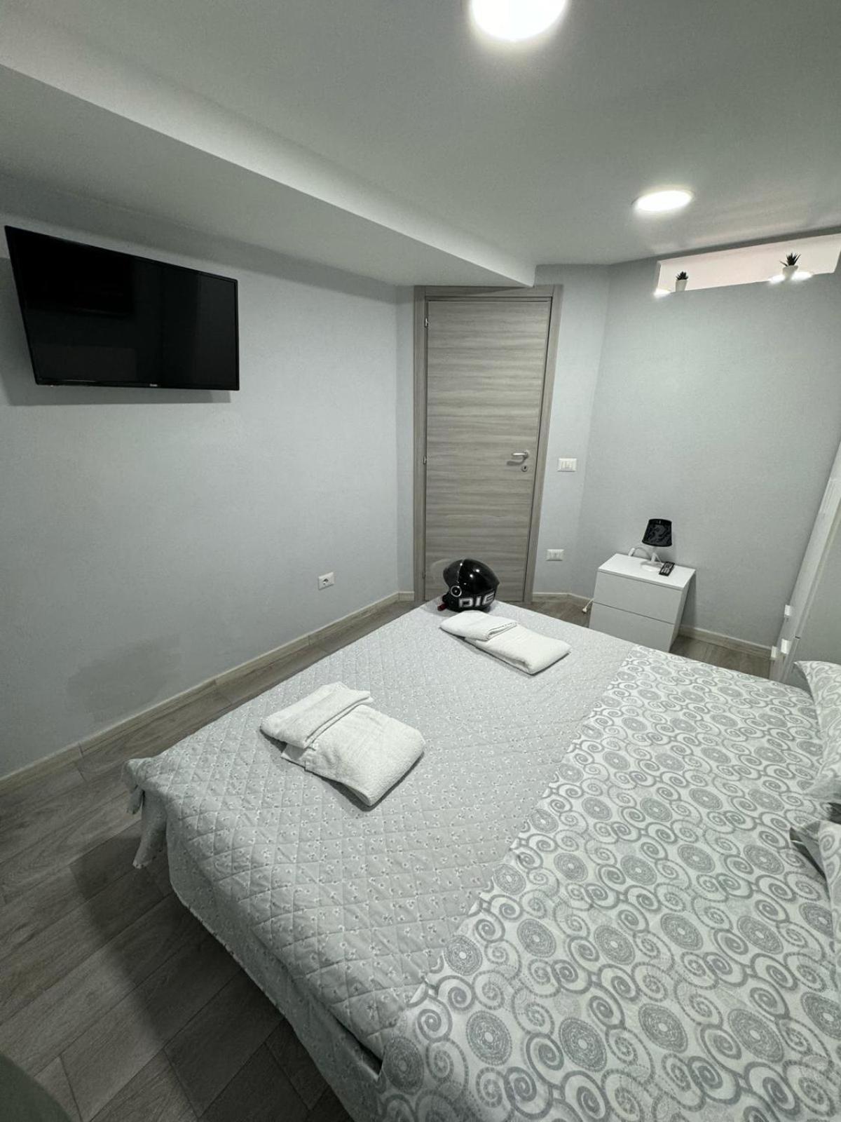Apartament House Montesanto Neapol Zewnętrze zdjęcie
