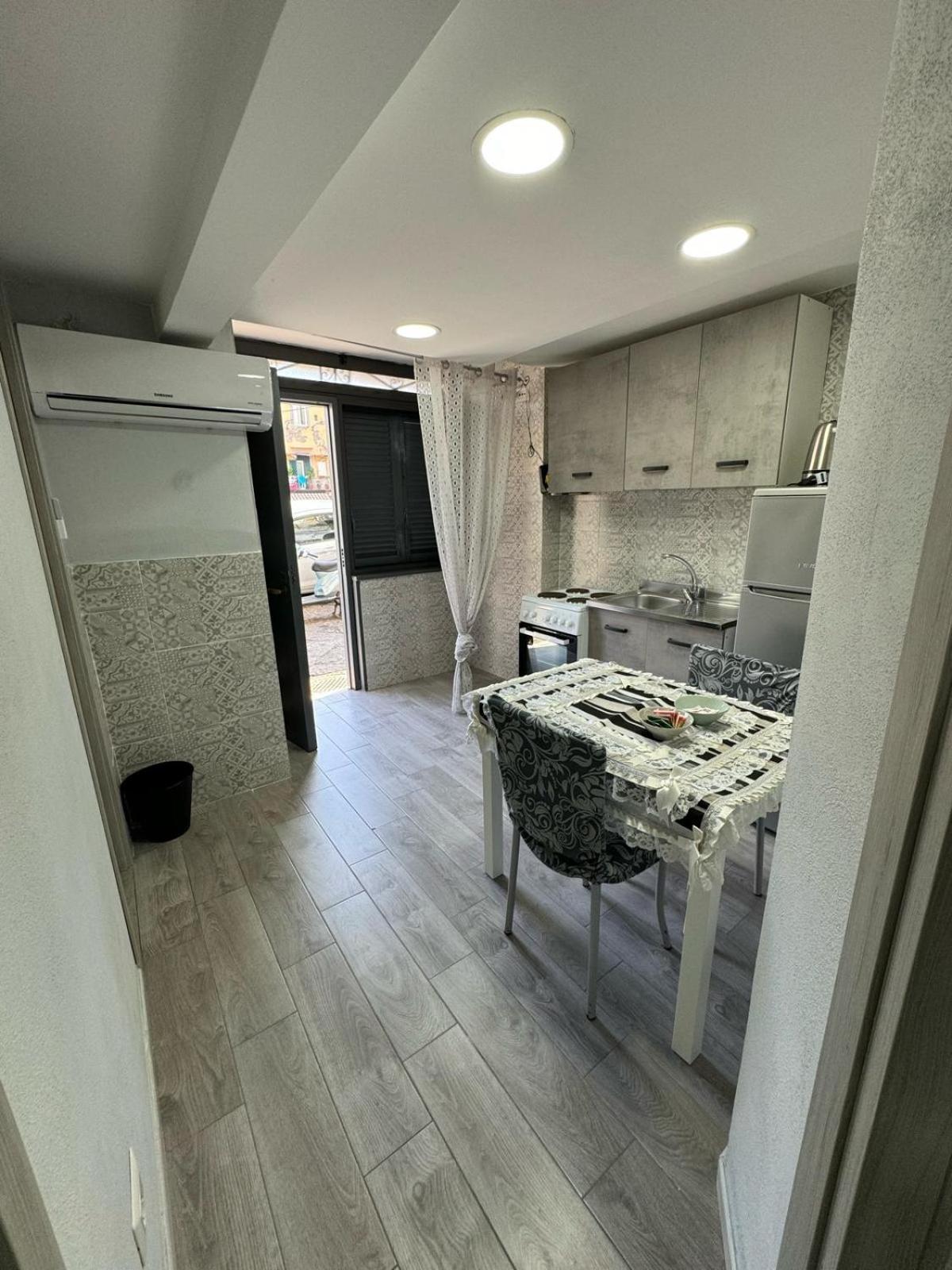 Apartament House Montesanto Neapol Zewnętrze zdjęcie